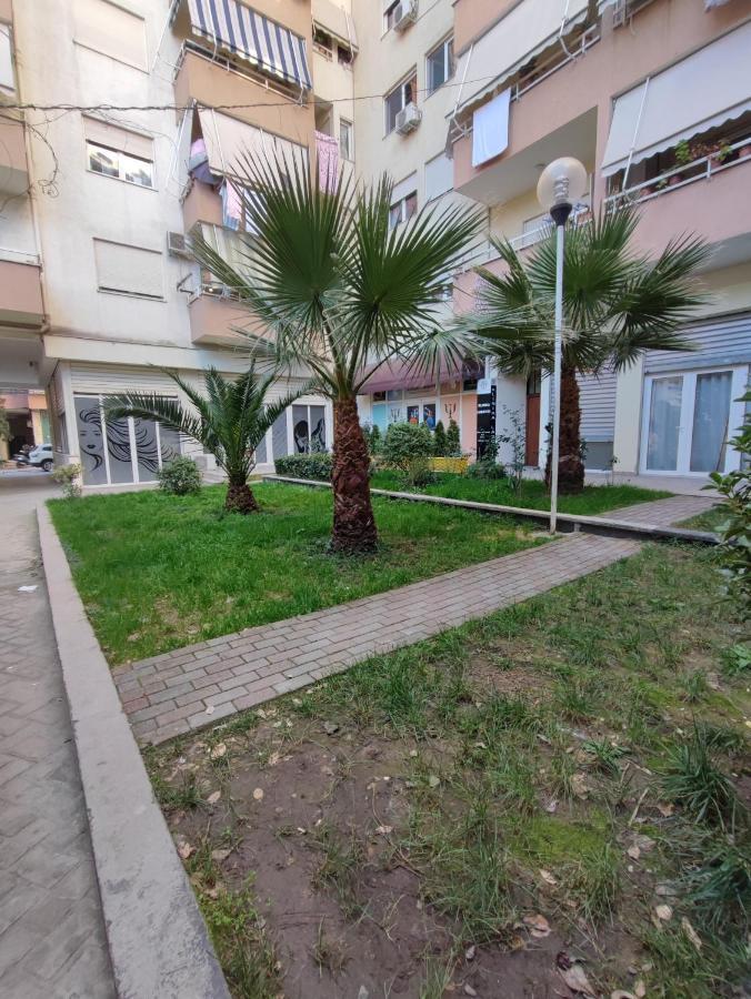 Tirana New Bazaar-Apartment 2 Exterior foto